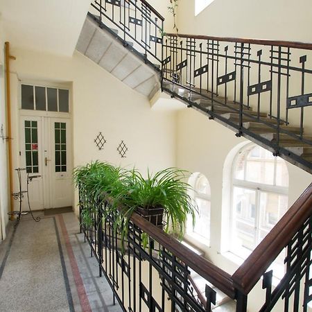 Antikvilla Apartman Сегед Экстерьер фото