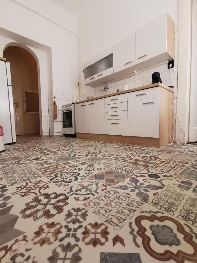 Antikvilla Apartman Сегед Экстерьер фото